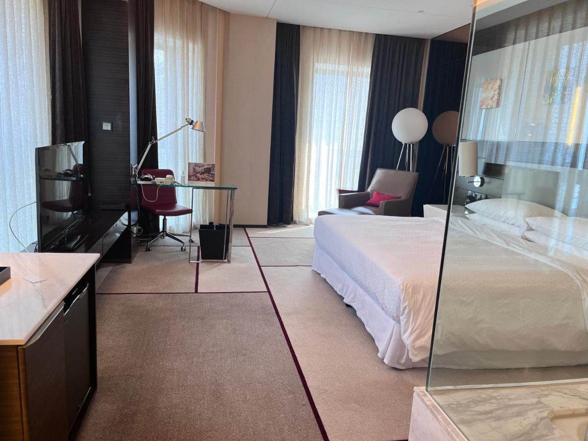 Wyndham Garden Yuhuan Downtown Hotel Тайжу Екстериор снимка