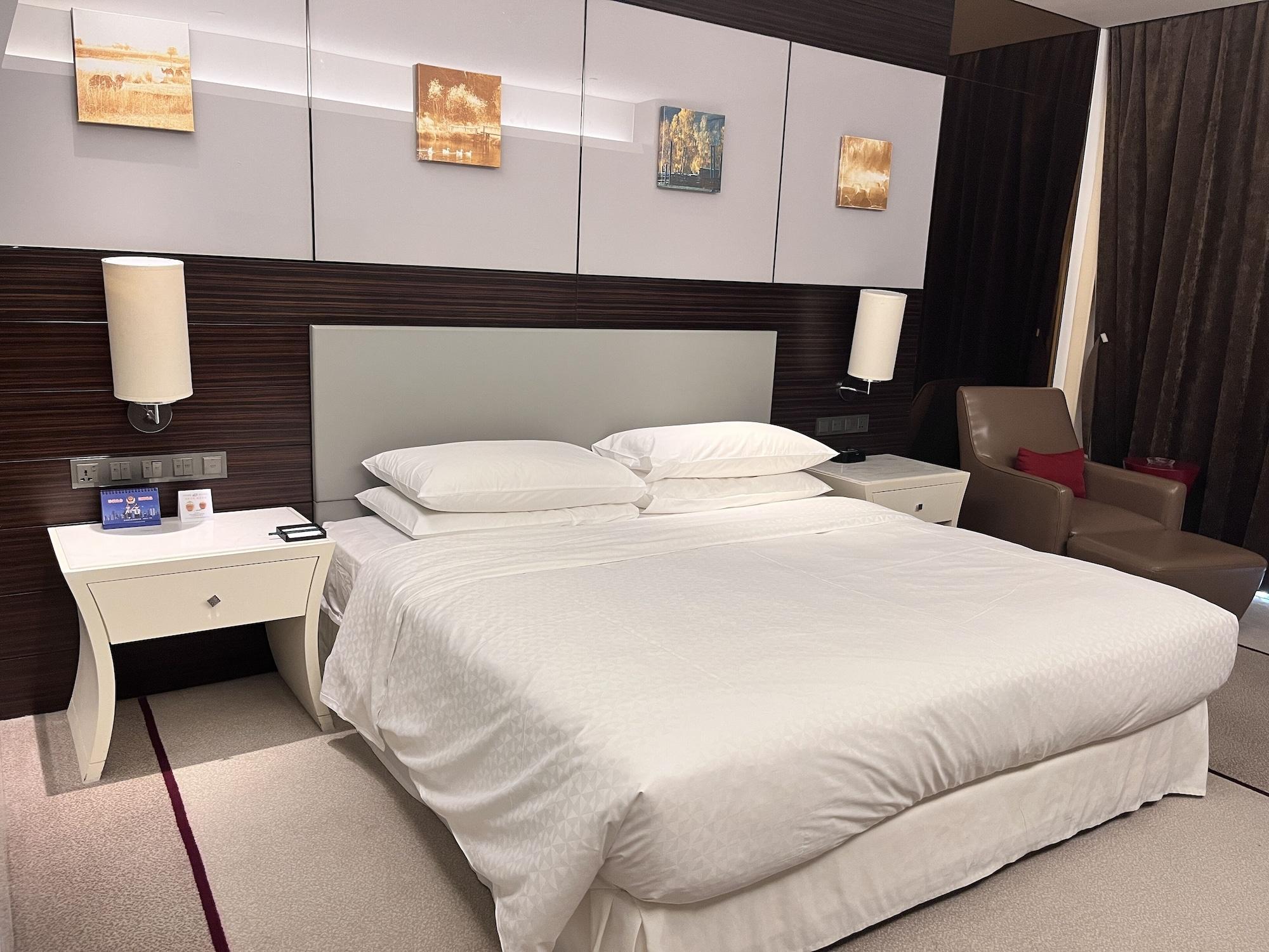 Wyndham Garden Yuhuan Downtown Hotel Тайжу Екстериор снимка