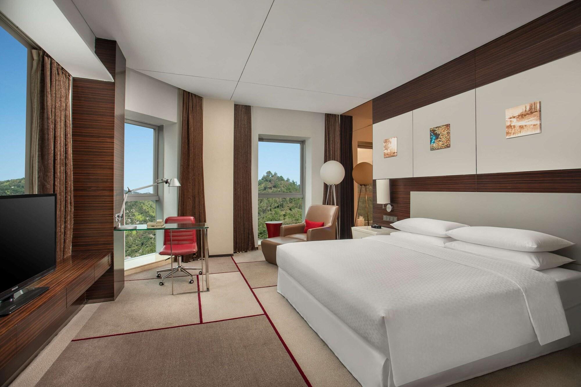Wyndham Garden Yuhuan Downtown Hotel Тайжу Екстериор снимка