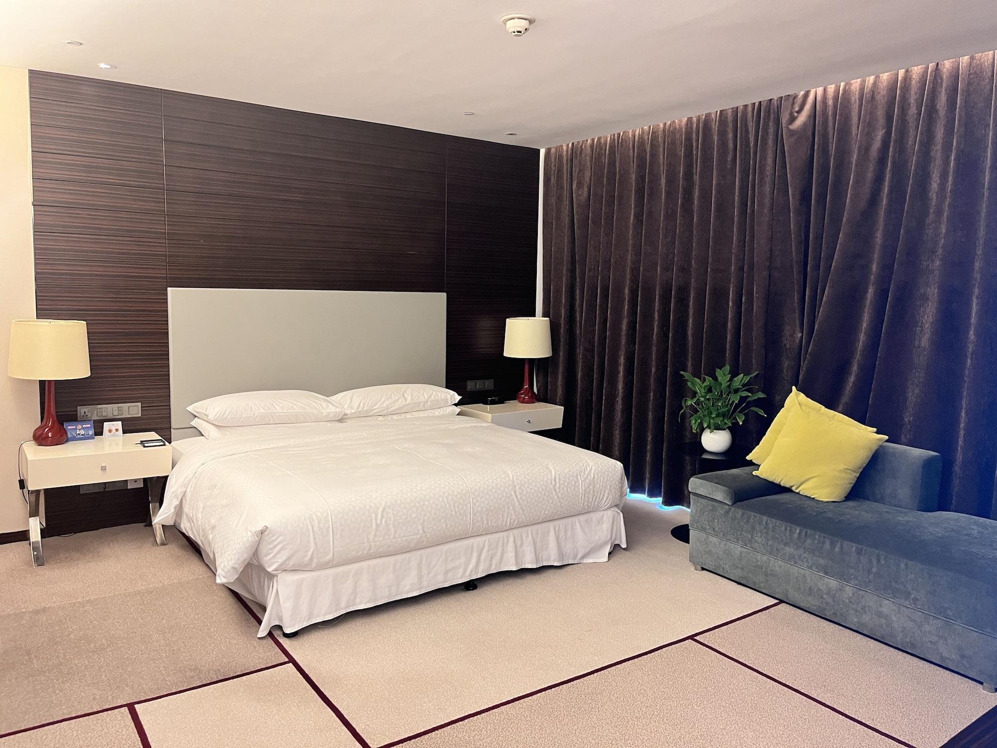 Wyndham Garden Yuhuan Downtown Hotel Тайжу Екстериор снимка