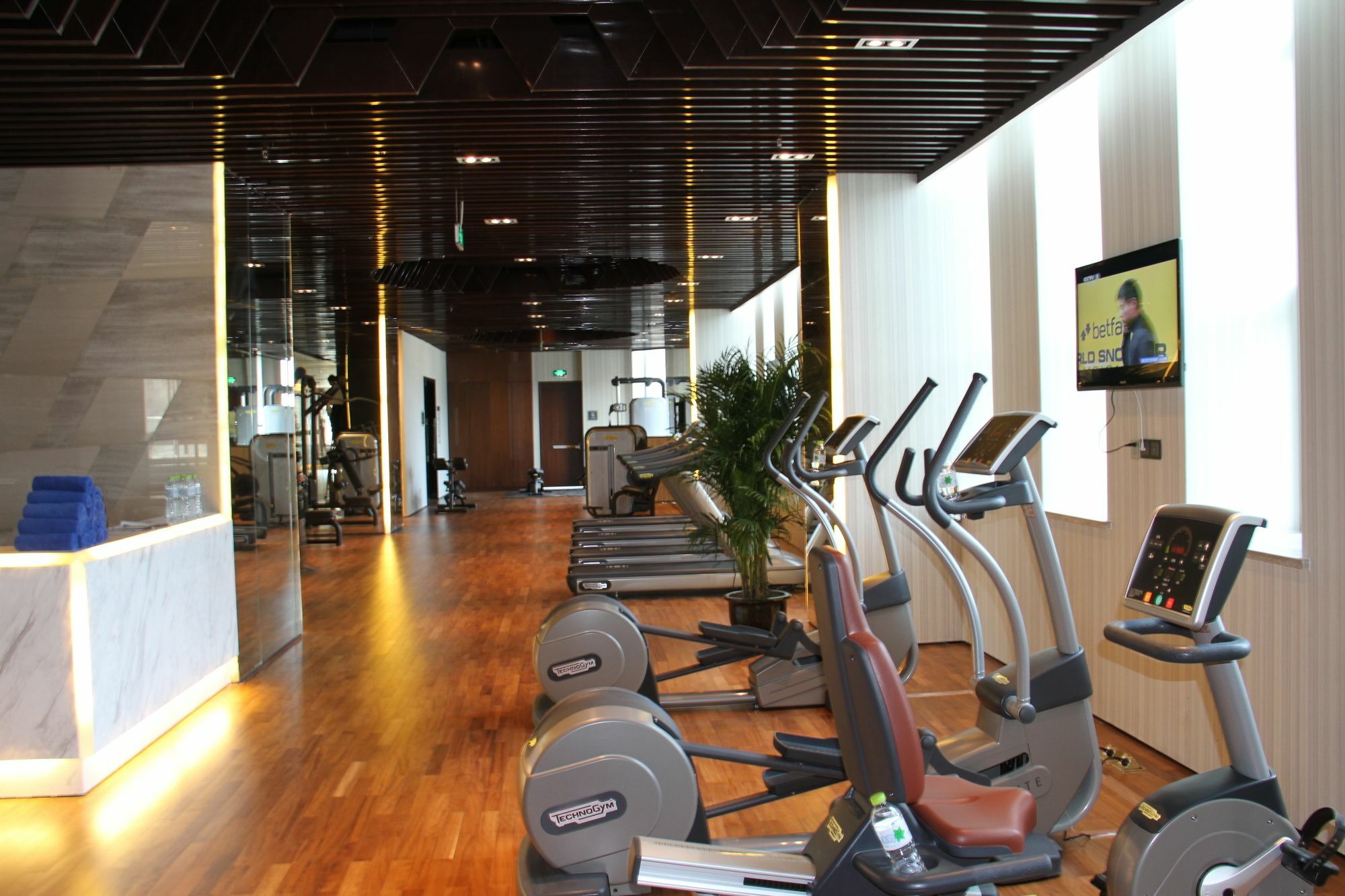 Wyndham Garden Yuhuan Downtown Hotel Тайжу Екстериор снимка