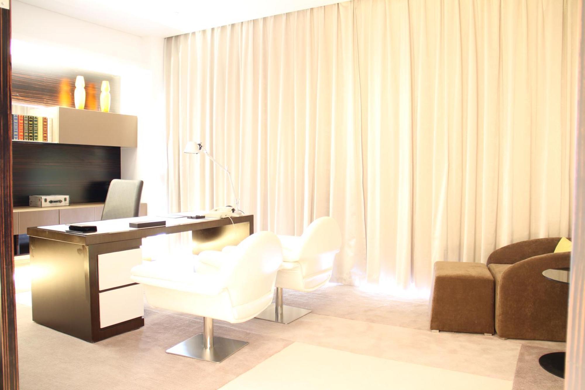 Wyndham Garden Yuhuan Downtown Hotel Тайжу Екстериор снимка
