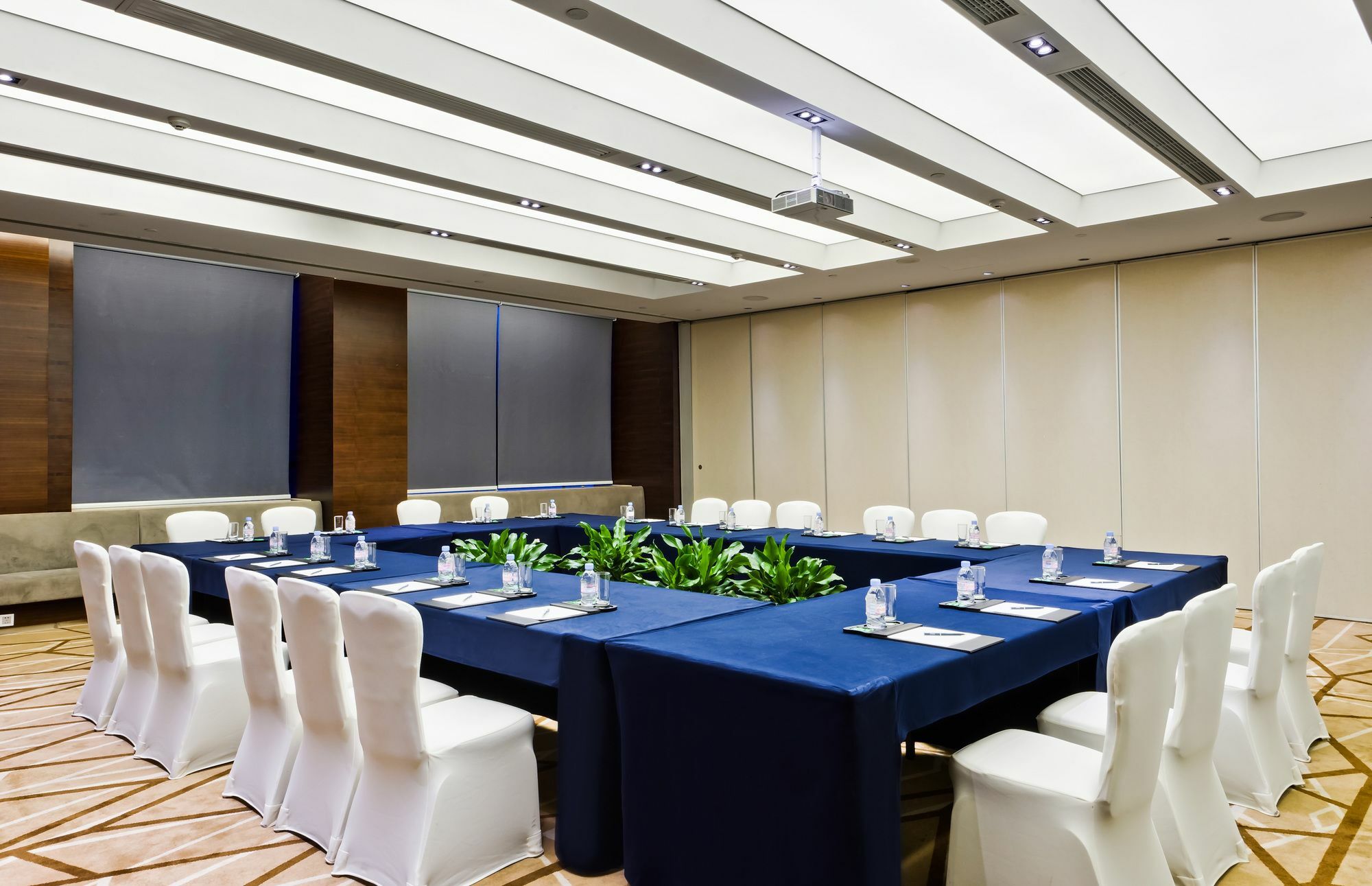 Wyndham Garden Yuhuan Downtown Hotel Тайжу Екстериор снимка